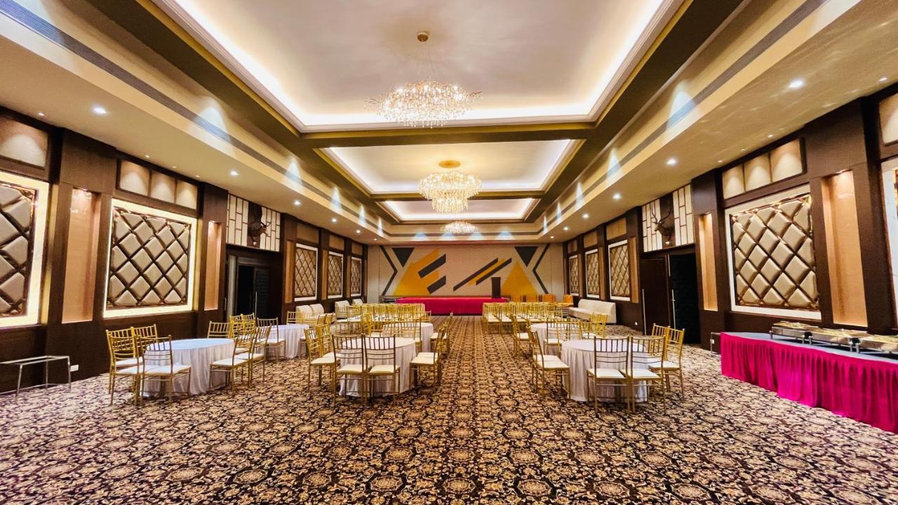 Sargawa The Palace Resort Ambikāpur Eksteriør bilde